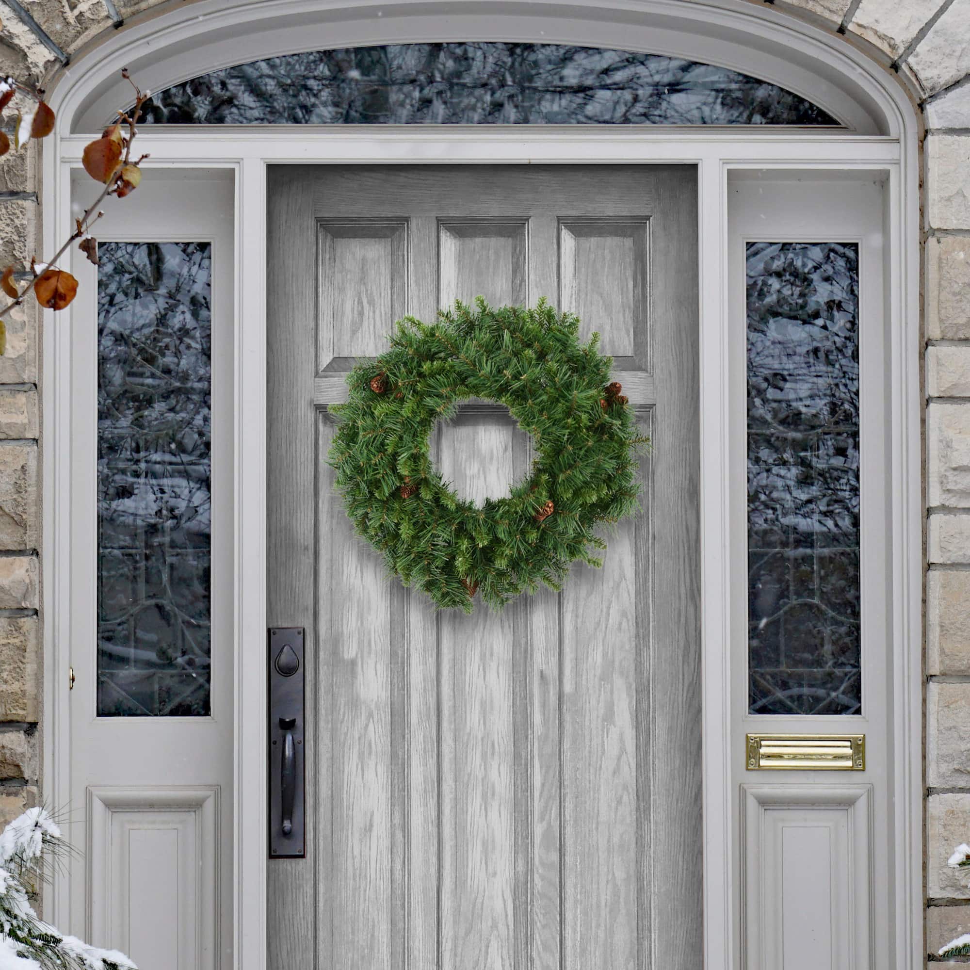 30" Cheyenne Pine Wreath